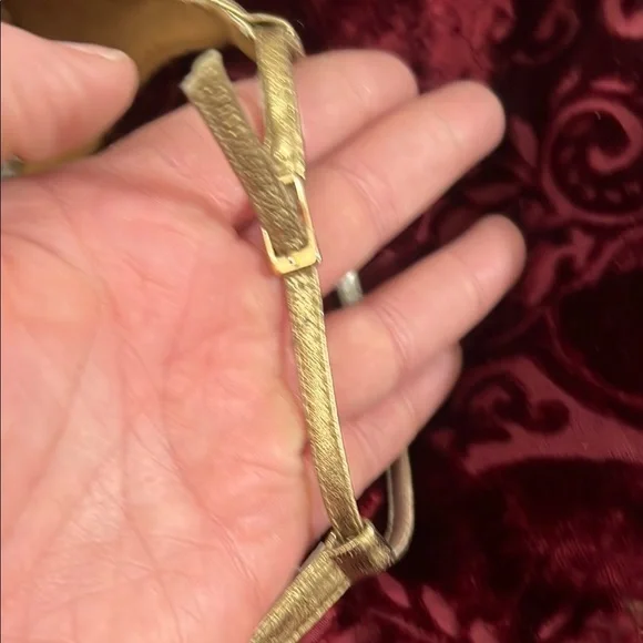 GUESS Gold Women's T-Strap Heels Vintage Y2K 8.5M - Picture 6 of 8